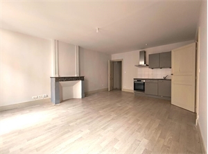 t2 à la location -   82000  MONTAUBAN, surface 70 m2 location t2 - UBI478867214